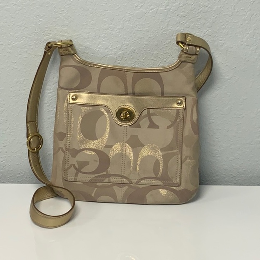 Coach crossbody purse